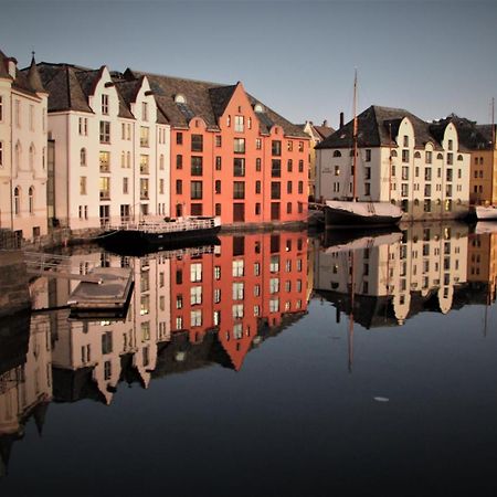 A Cheaper Option To Hotel Ålesund Eksteriør billede